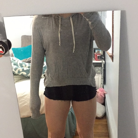 Brandy Melville long sleeve - Picture 1 of 2
